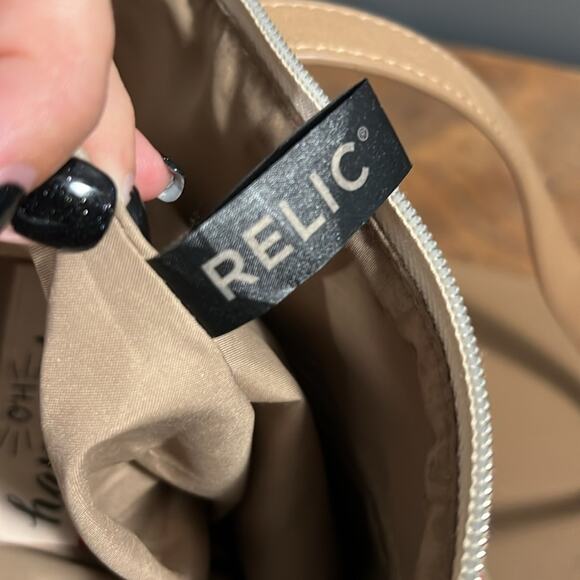 RELIC OH happy day shoulder tote spring summer striped purse minor flaws shown - Picture 9 of 16